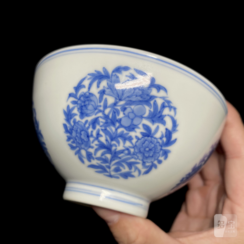 清雍正 青花团花纹小碗 - 图11